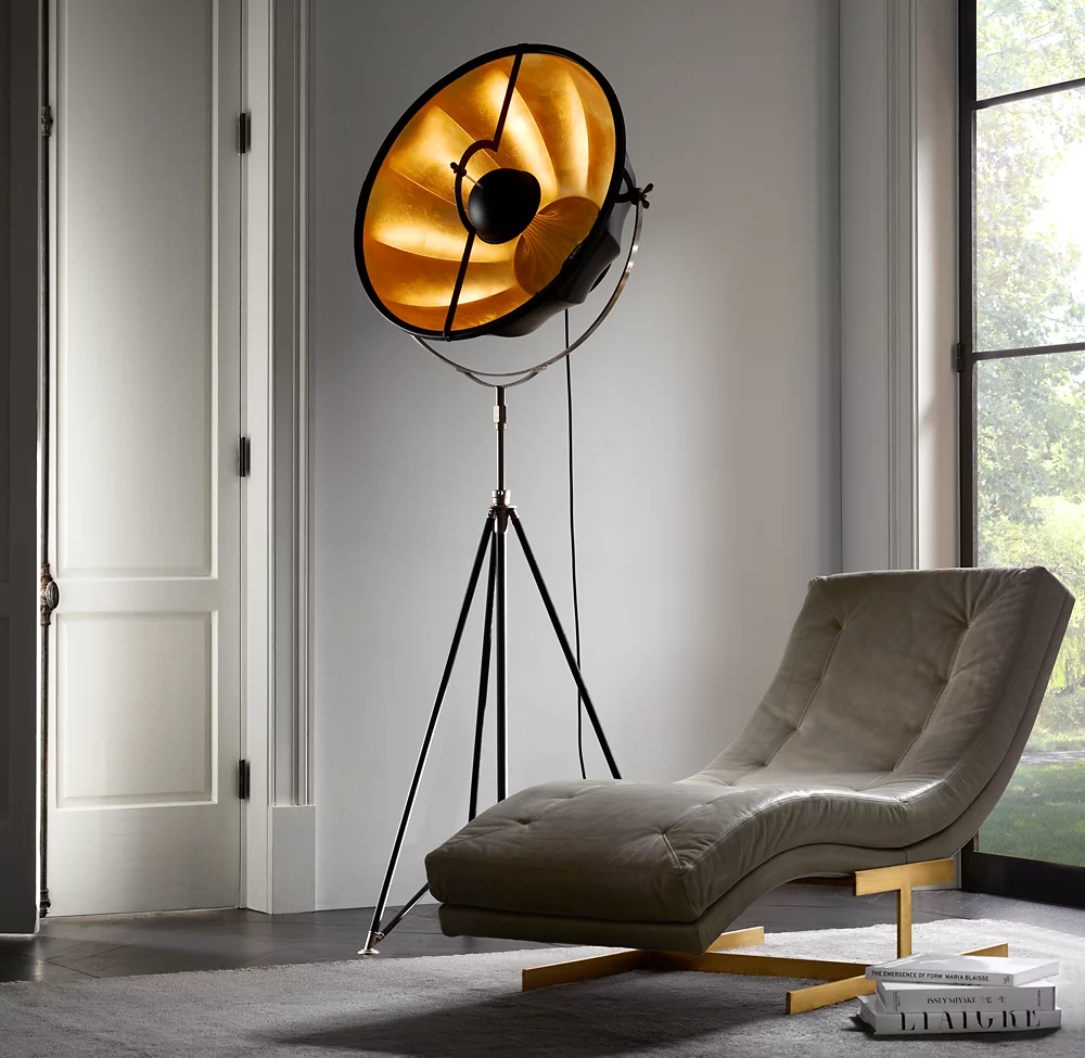 FORTUNY® STUDIO 76 TRIPOD FLOOR LAMP - Image 2