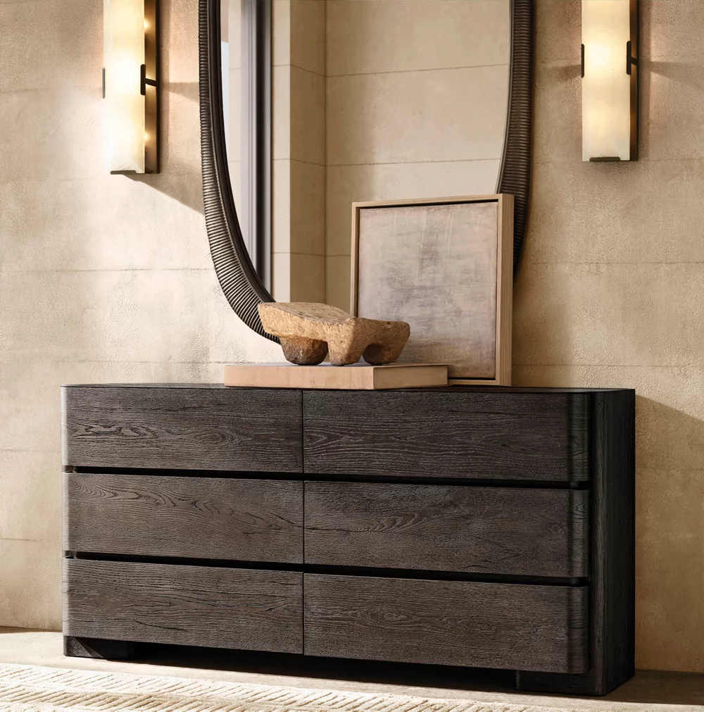 HARLOW CALCITE LINEAR SCONCE - Image 1