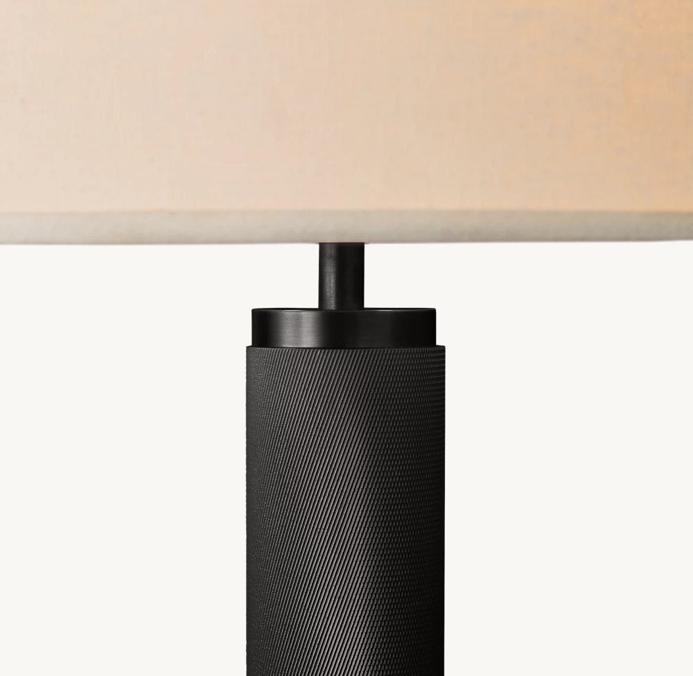 UTILITAIRE KNURLED FLOOR LAMP - Image 2