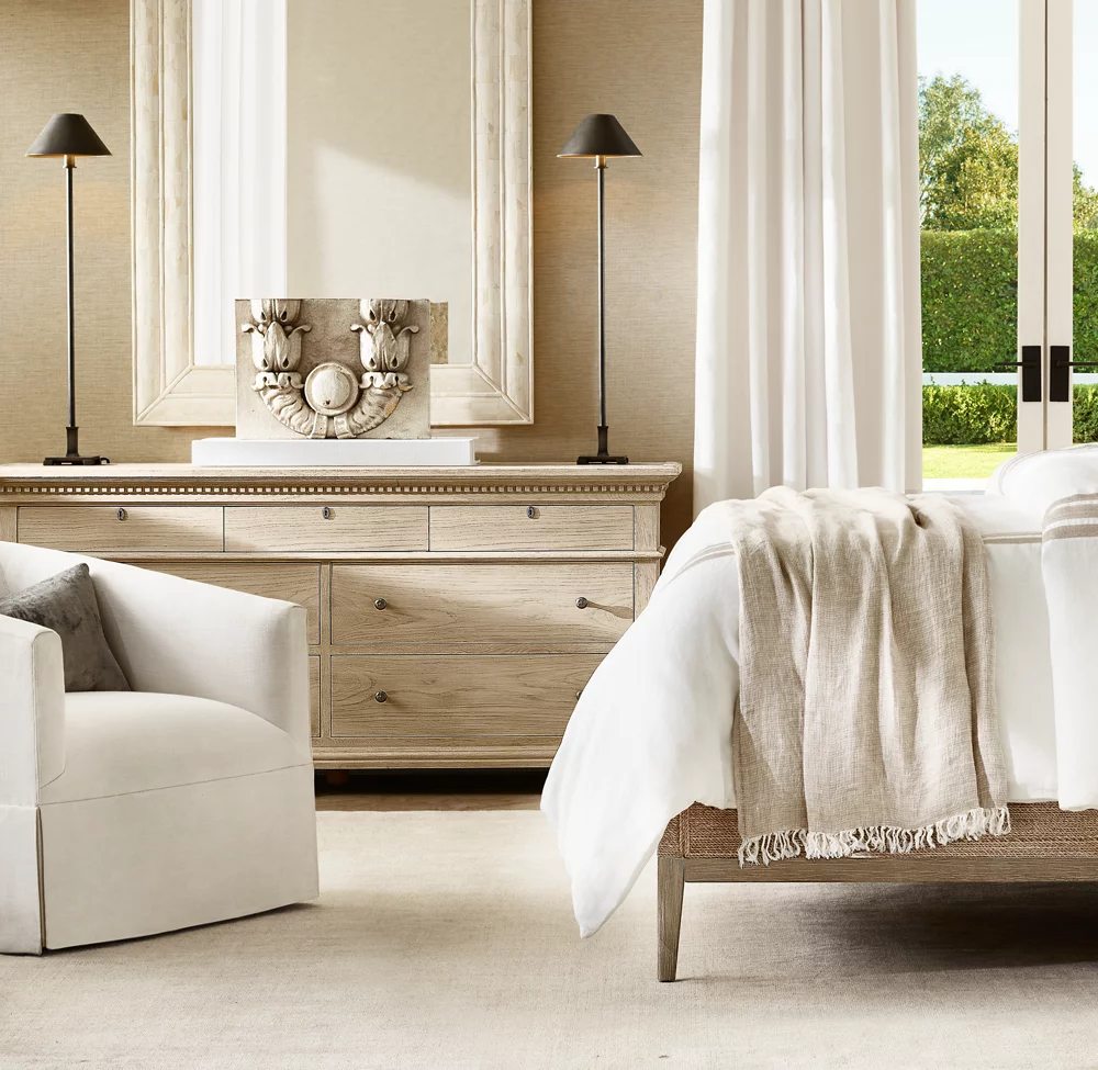 PETITE CANDLESTICK METAL SHADE BUFFET LAMP - Image 8