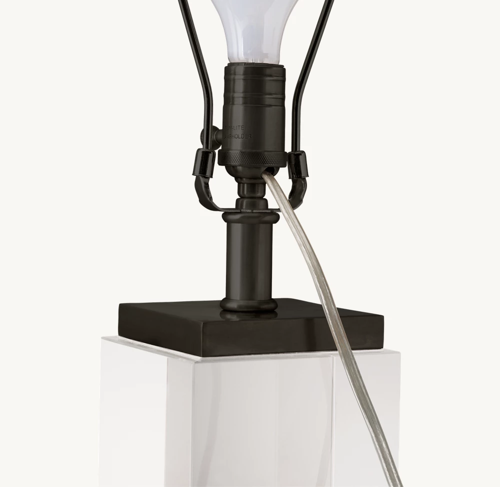 SQUARE COLUMN CRYSTAL TABLE LAMP - Image 8